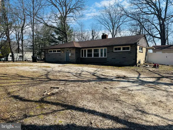 2246 AUBURN AVE, Atco, NJ 08004