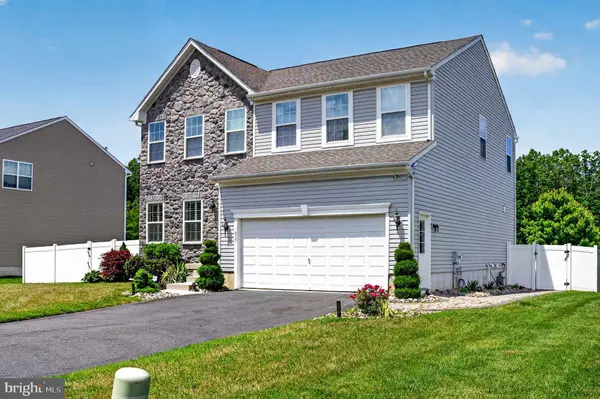 815 KRISTIN LN, Williamstown, NJ 08094