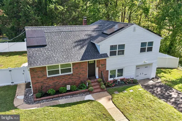 212 SUMMIT AVE, Blackwood, NJ 08012