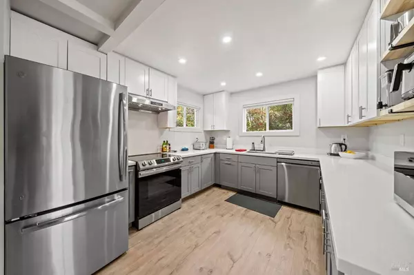 5199 Firestone PL, Santa Rosa, CA 95409