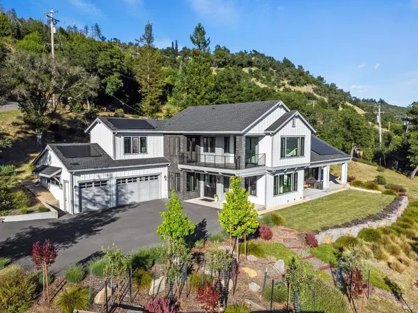 5890 Heights RD, Santa Rosa, CA 95404