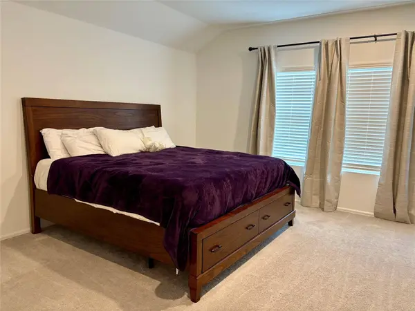 2031 Iris Hills LN, Crosby, TX 77532