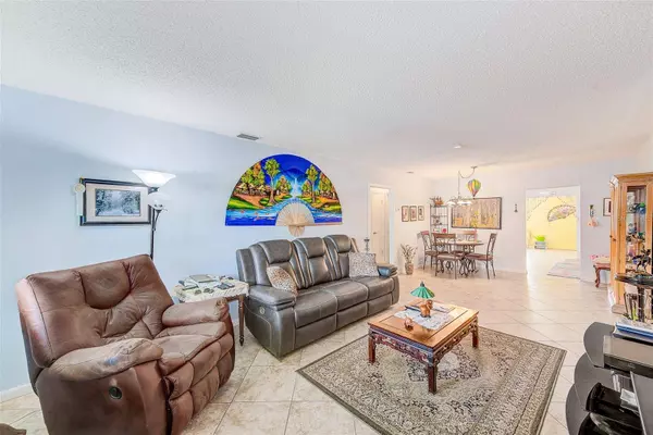 11200 102ND AVE #75, Seminole, FL 33778