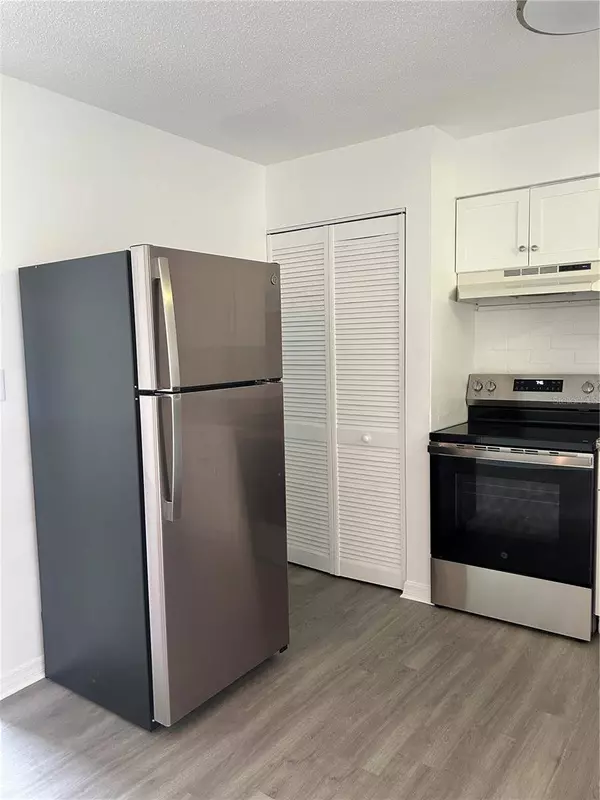 2075 PLATEAU RD, Clearwater, FL 33755