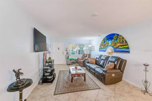 11200 102ND AVE #75, Seminole, FL 33778