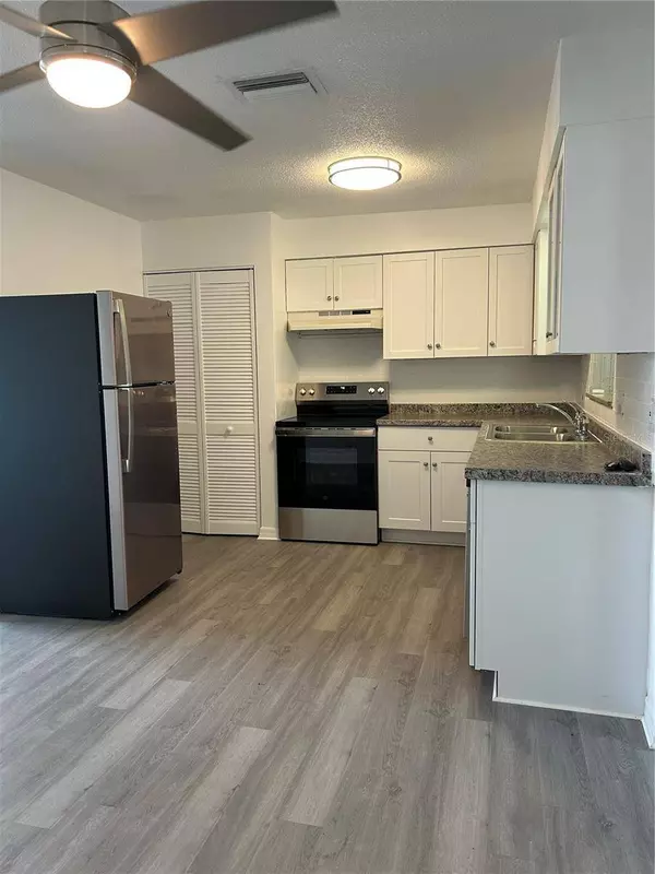 2075 PLATEAU RD, Clearwater, FL 33755