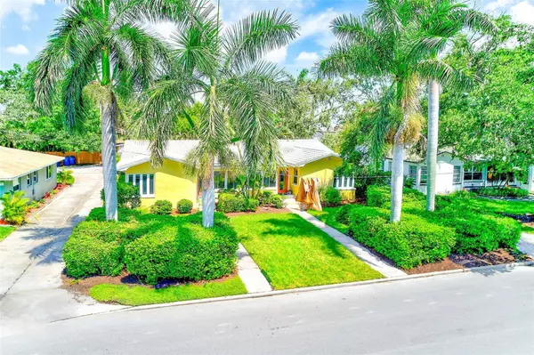 240-242 MATEO WAY NE, St Petersburg, FL 33704