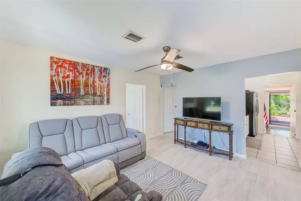 6084 71ST AVE N, Pinellas Park, FL 33781