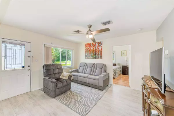 6084 71ST AVE N, Pinellas Park, FL 33781