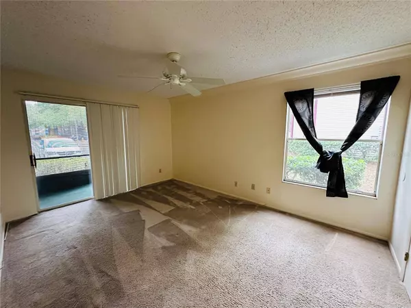 1568 NANTUCKET CT #1302, Palm Harbor, FL 34683