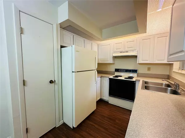 1568 NANTUCKET CT #1302, Palm Harbor, FL 34683