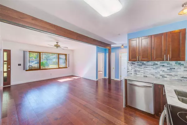 21 BELLE MEADE CIR, Largo, FL 33770