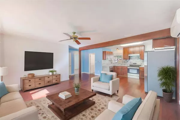 21 BELLE MEADE CIR, Largo, FL 33770