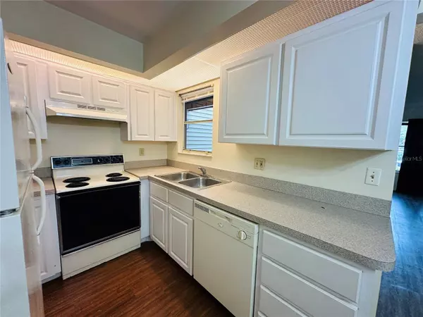 1568 NANTUCKET CT #1302, Palm Harbor, FL 34683