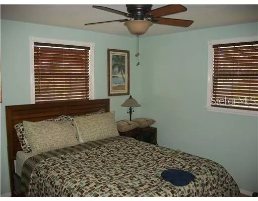 11412 103RD ST, Largo, FL 33773