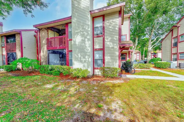 1723 HAMPTON LN #406, Palm Harbor, FL 34683