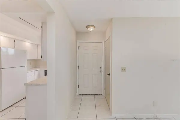 1723 HAMPTON LN #406, Palm Harbor, FL 34683