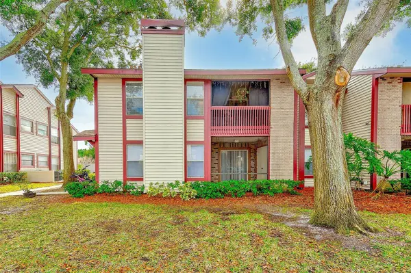 1723 HAMPTON LN #406, Palm Harbor, FL 34683