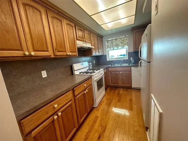 1819 SHORE DR S #307, South Pasadena, FL 33707