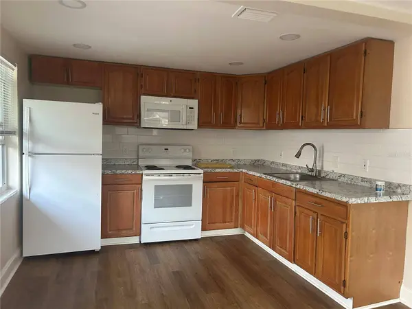 2824 MEADOW VIEW AVE, Largo, FL 33771