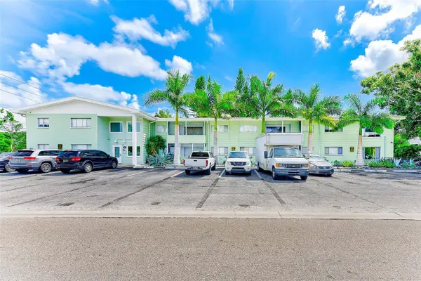 1329 DREW ST #11, Clearwater, FL 33755