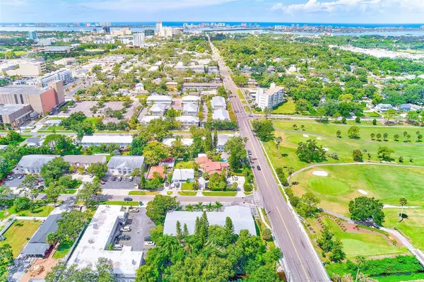 1329 DREW ST #11, Clearwater, FL 33755