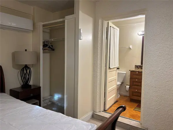 3146 CARLOS DR, Dunedin, FL 34698