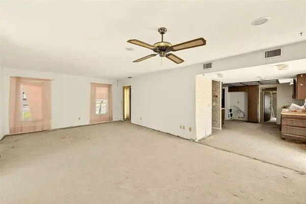 205 GULF BLVD, Belleair Beach, FL 33786