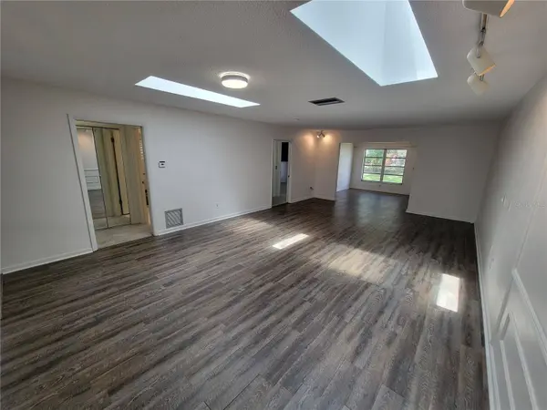 1657 S LAKE AVE #3, Clearwater, FL 33756