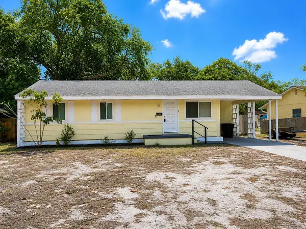 930 ALCAZAR WAY S, St Petersburg, FL 33705