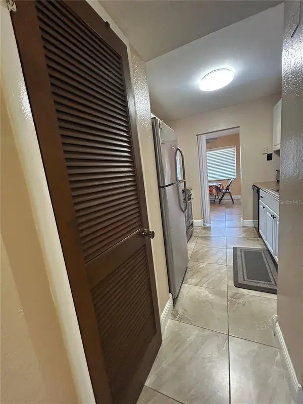 10037 62ND TER N #15, St Petersburg, FL 33708