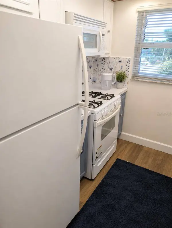 9950 62ND TER N #315, St Petersburg, FL 33708