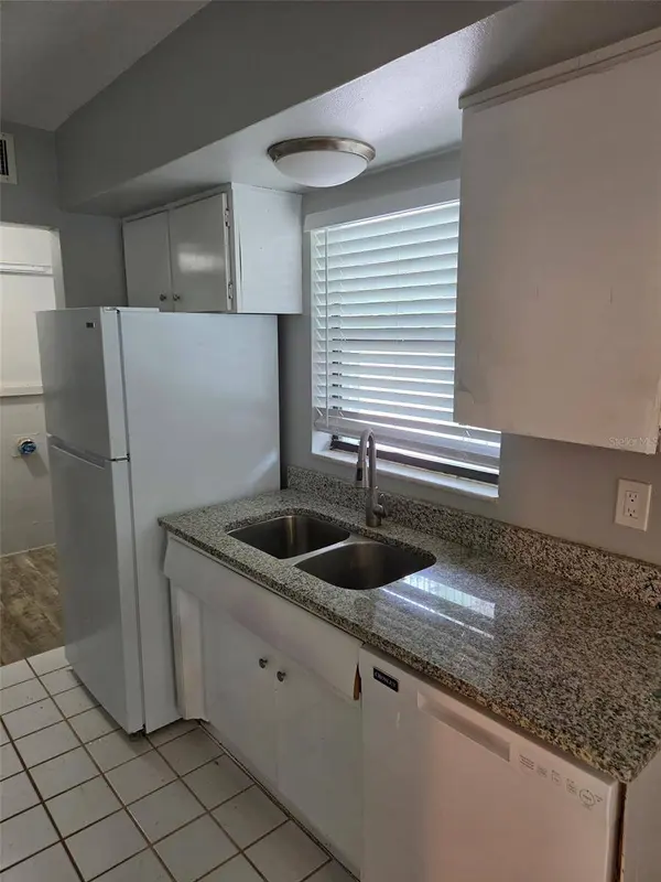 2939 LOS ALTOS DR #B, Belleair Bluffs, FL 33770