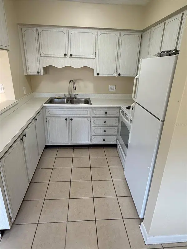2099 KINGS HWY #1 #1, Clearwater, FL 33764