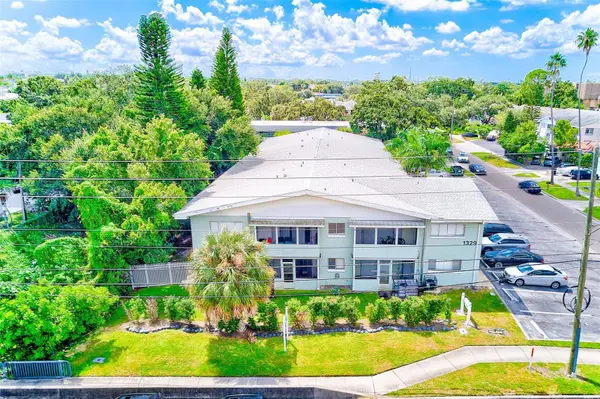 1329 DREW ST #6, Clearwater, FL 33755