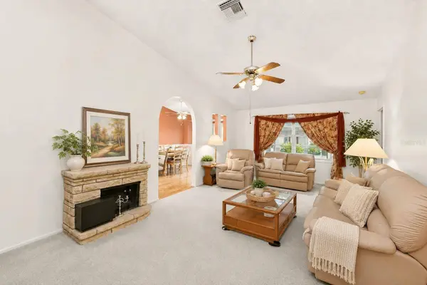 7969 SOMERSET DR, Largo, FL 33773
