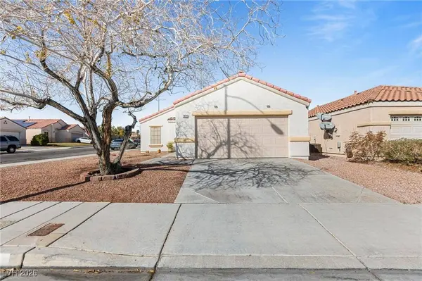 7841 Wavering Pine DR, Las Vegas, NV 89143