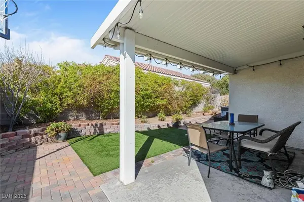 7841 Wavering Pine DR, Las Vegas, NV 89143