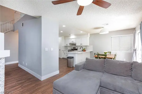 1033 Overture DR, Las Vegas, NV 89123