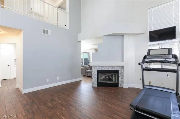 1033 Overture DR, Las Vegas, NV 89123