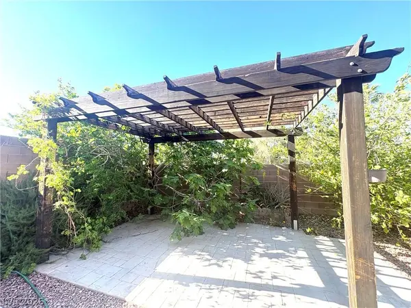 9644 Towngate AVE, Las Vegas, NV 89129