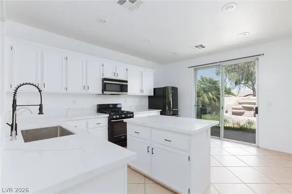 8212 Calico Wind ST, Las Vegas, NV 89131