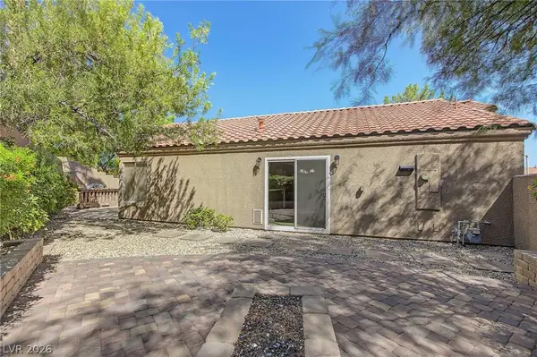 1705 Eagle Feather ST, Las Vegas, NV 89128
