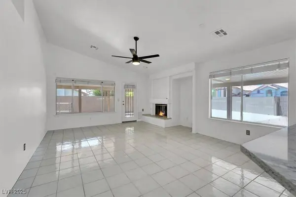 1613 Glenrosa DR, North Las Vegas, NV 89031