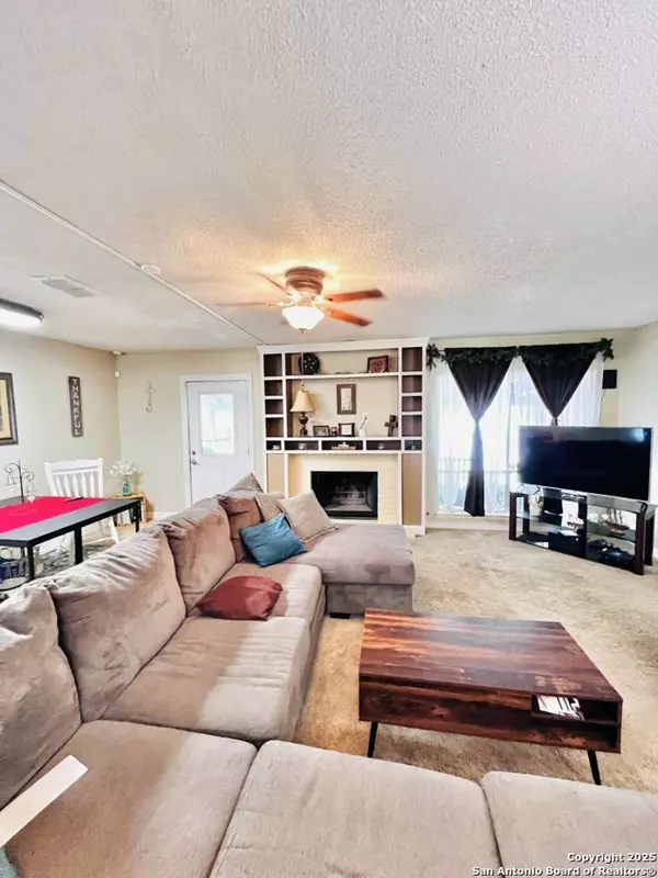 12731 Popes Creek, San Antonio, TX 78233