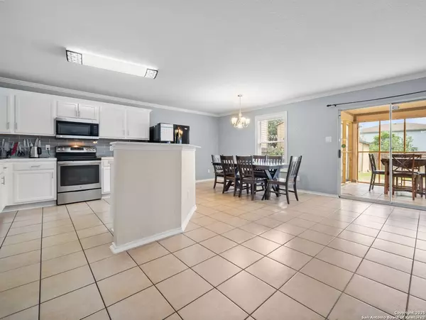 10006 Moongrove, San Antonio, TX 78239