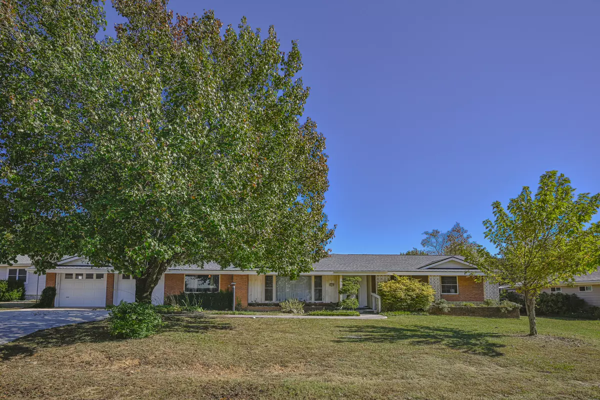 Mena, AR 71953-3536,1204 Texas St