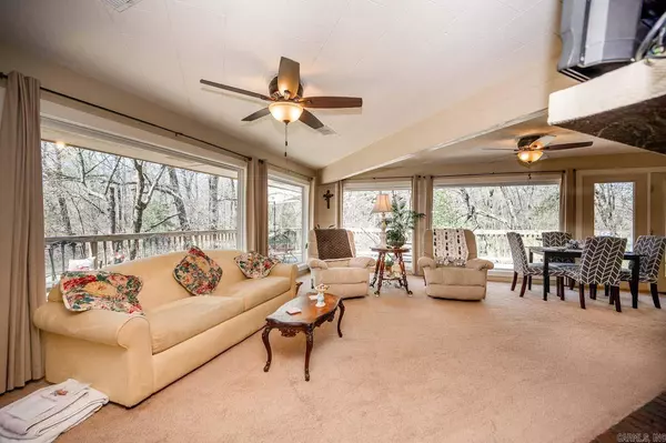 300 Polk Road 195, Mena, AR 71953