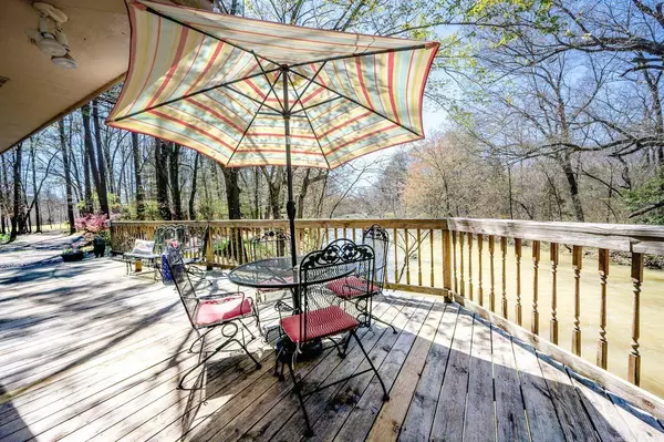 300 Polk Road 195, Mena, AR 71953