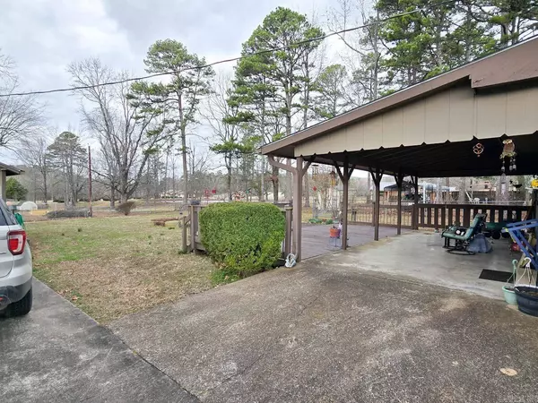 110 N Adams St, Mena, AR 71953